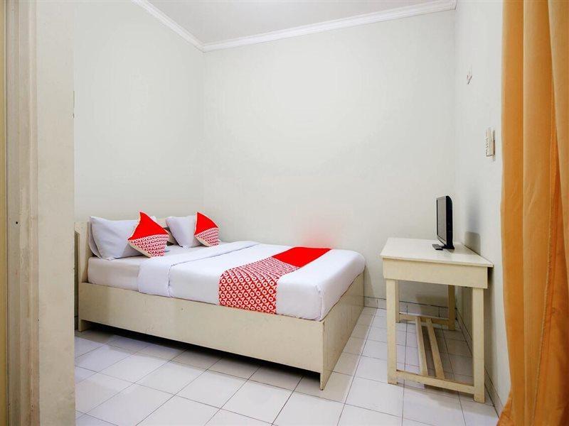 OYO 3083 D Kost 3 Syariah Hotel Yogyakarta Bagian luar foto