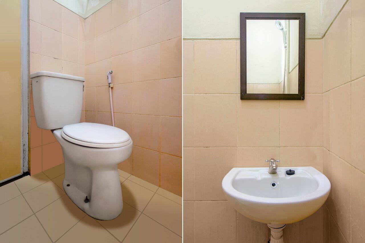 OYO 3083 D Kost 3 Syariah Hotel Yogyakarta Bagian luar foto