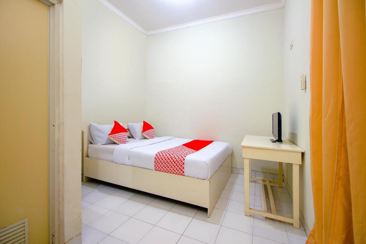 OYO 3083 D Kost 3 Syariah Hotel Yogyakarta Bagian luar foto