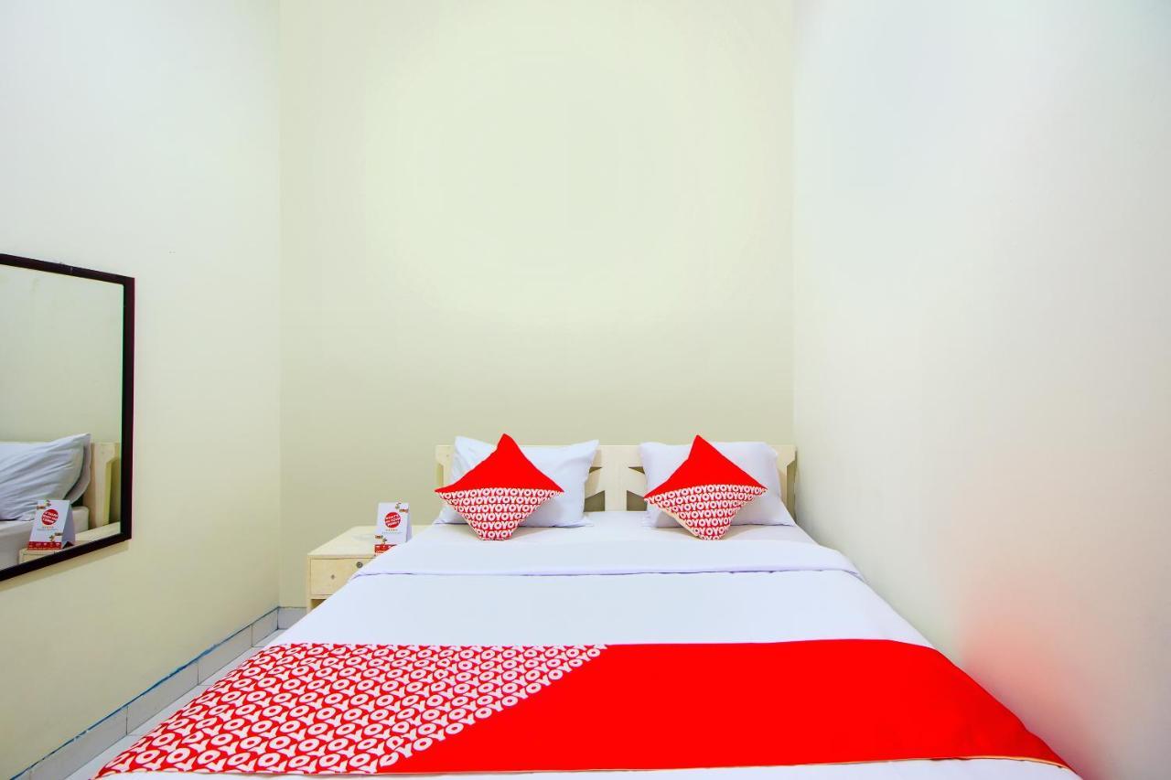 OYO 3083 D Kost 3 Syariah Hotel Yogyakarta Bagian luar foto